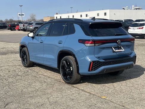 New 2026 Volkswagen Tiguan SE R-Line AWD/4WD image 3