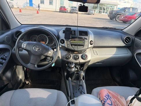 Used 2011 Toyota RAV4 4WD w/ Upgrade Value Pkg image 5