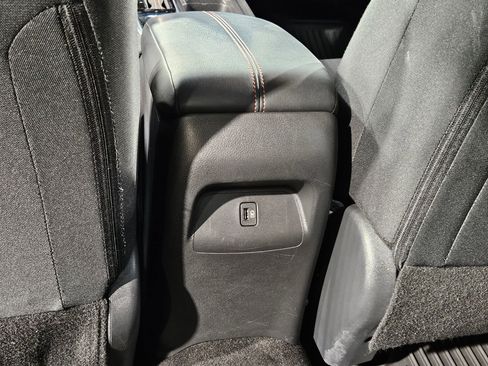 Used 2024 Nissan Sentra SR FWD image 35
