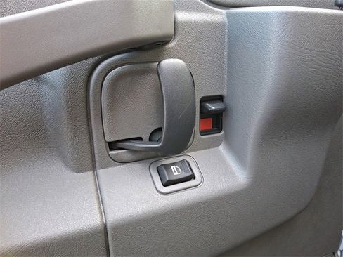 New 2025 Chevrolet Express 3500 LS image 15