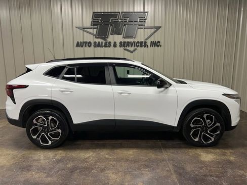 Used 2024 Chevrolet Trax RS w/ Driver Confidence Package image 7