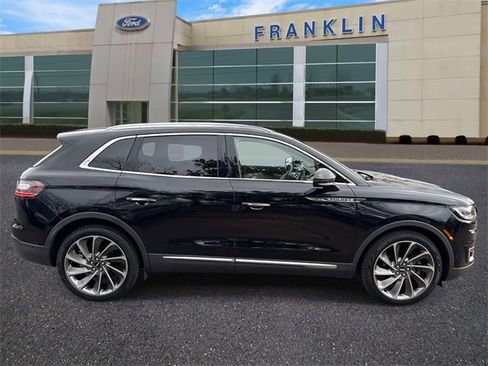 Used 2020 Lincoln Nautilus Reserve w/ Equipment Group 202A image 8