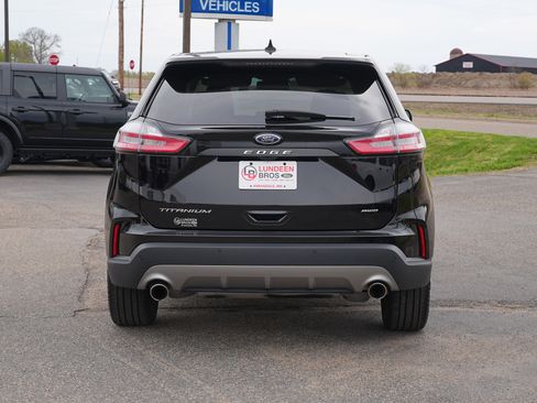 Used 2023 Ford Edge Titanium w/ Equipment Group 301A AWD/4WD image 4
