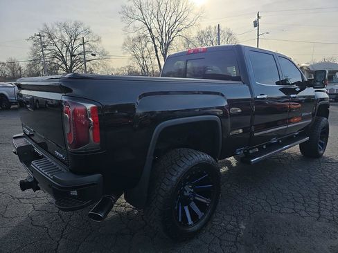 Used 2016 GMC Sierra 2500 Denali w/ Duramax Plus Package image 2