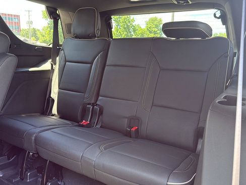 Used 2023 Chevrolet Tahoe Premier w/ Advanced Technology Package AWD/4WD image 11