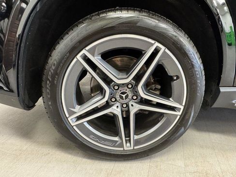 Used 2023 Mercedes-Benz GLS 450 4MATIC image 42