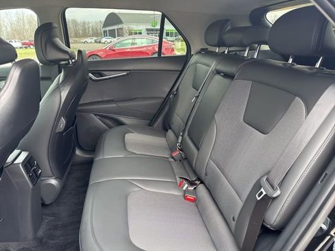 Used 2025 Kia Niro Wind w/ Wind Preserve Package image 16