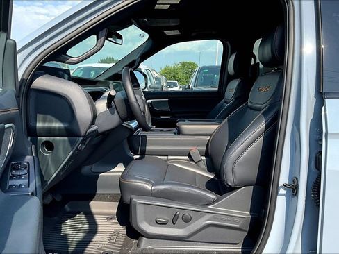 New 2027 Ford Expedition Tremor w/ Driver's Package AWD/4WD image 9