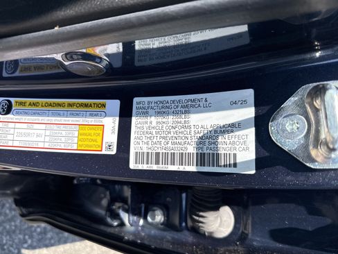 Used 2025 Honda Accord SE image 37