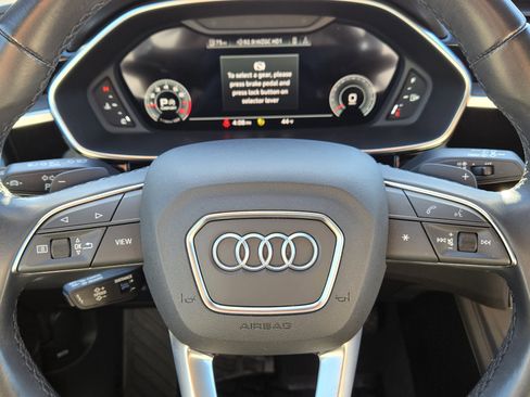 Used 2023 Audi Q3 2.0T Premium Plus w/ Premium Plus Package image 29