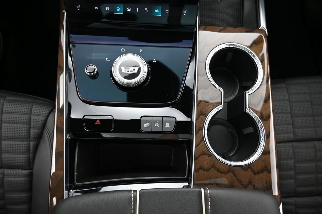 Used 2026 Cadillac Escalade Platinum Sport w/ LPO, ONYX Package AWD/4WD image 27