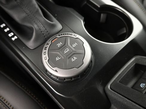 New 2025 Ford Bronco Badlands image 19