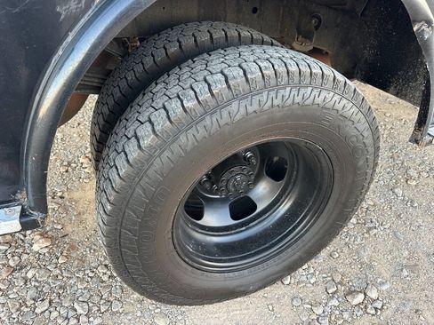 Used 2014 RAM 3500 Tradesman w/ Chrome Appearance Group image 16