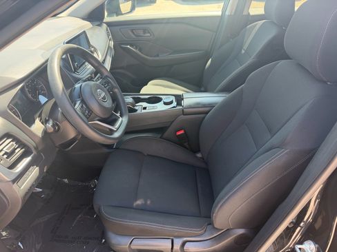 Used 2024 Nissan Rogue S AWD/4WD image 26