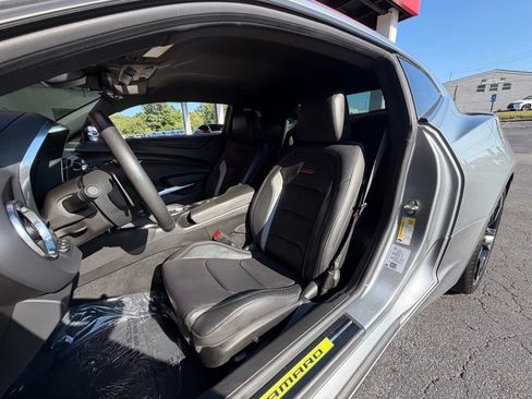 Used 2023 Chevrolet Camaro SS RWD image 34