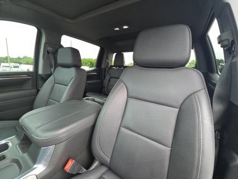 Used 2025 Chevrolet Silverado 1500 LTZ w/ LTZ Premium Package AWD/4WD image 25