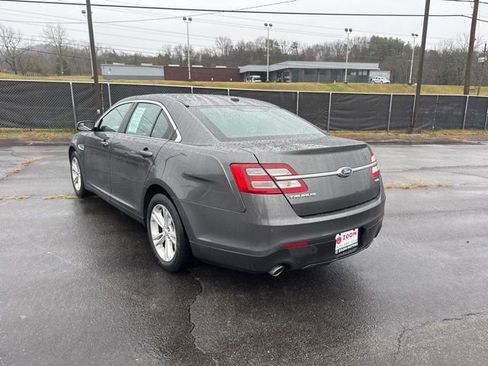 Used 2018 Ford Taurus SEL w/ Equipment Group 201A image 6