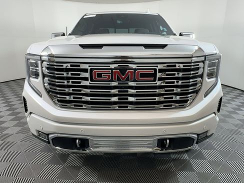 Used 2024 GMC Sierra 1500 Denali w/ Denali Reserve Package image 4