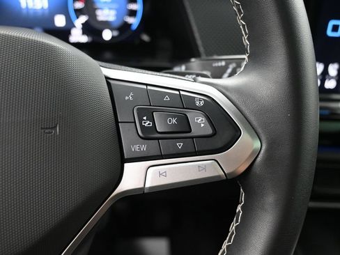 Used 2024 Volkswagen Atlas Cross Sport SEL AWD/4WD image 20