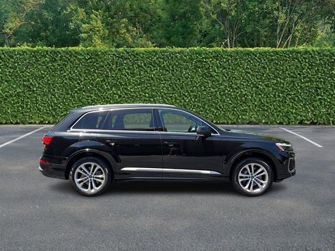 Used 2025 Audi Q7 3.0T Premium w/ Convenience Package AWD/4WD image 2