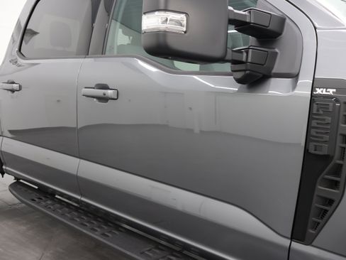 Used 2025 Ford F250 XLT w/ Black Appearance Package AWD/4WD image 27