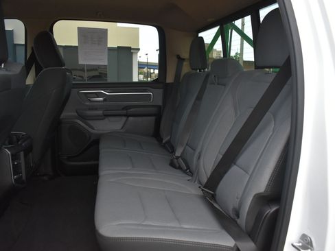 Used 2020 RAM 1500 Big Horn AWD/4WD image 18