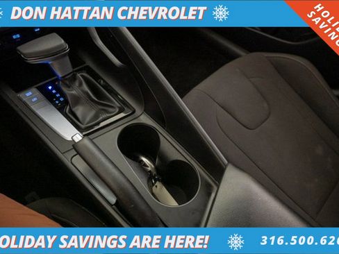 Used 2024 Hyundai Elantra SEL image 15