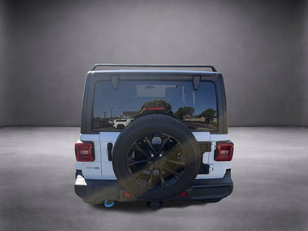 Used 2023 Jeep Wrangler Unlimited Sahara w/ Cold Weather Group AWD/4WD image 13