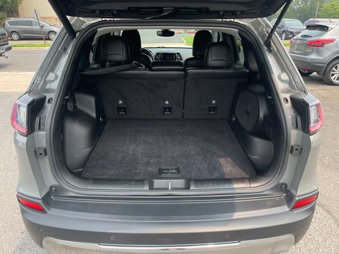 Used 2019 Jeep Cherokee Limited AWD/4WD image 17