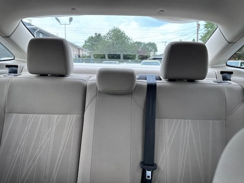 Used 2017 Ford Focus SE w/ Interior Protection Package FWD image 31