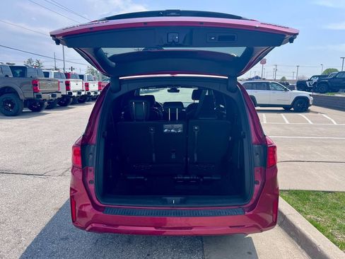 Used 2025 Honda Odyssey Sport-L image 15