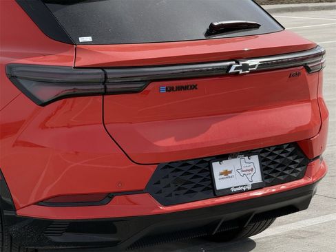 New 2026 Chevrolet Equinox EV RS image 6