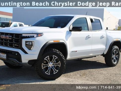 Used 2023 GMC Canyon AT4 w/ AT4 Premium Package image 10