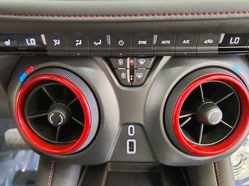 Used 2025 Chevrolet Blazer RS AWD/4WD image 42