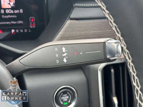Used 2025 GMC Acadia Denali AWD/4WD image 29