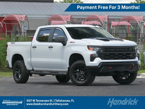 Used 2024 Chevrolet Silverado 1500 Custom Trail Boss AWD/4WD image 1