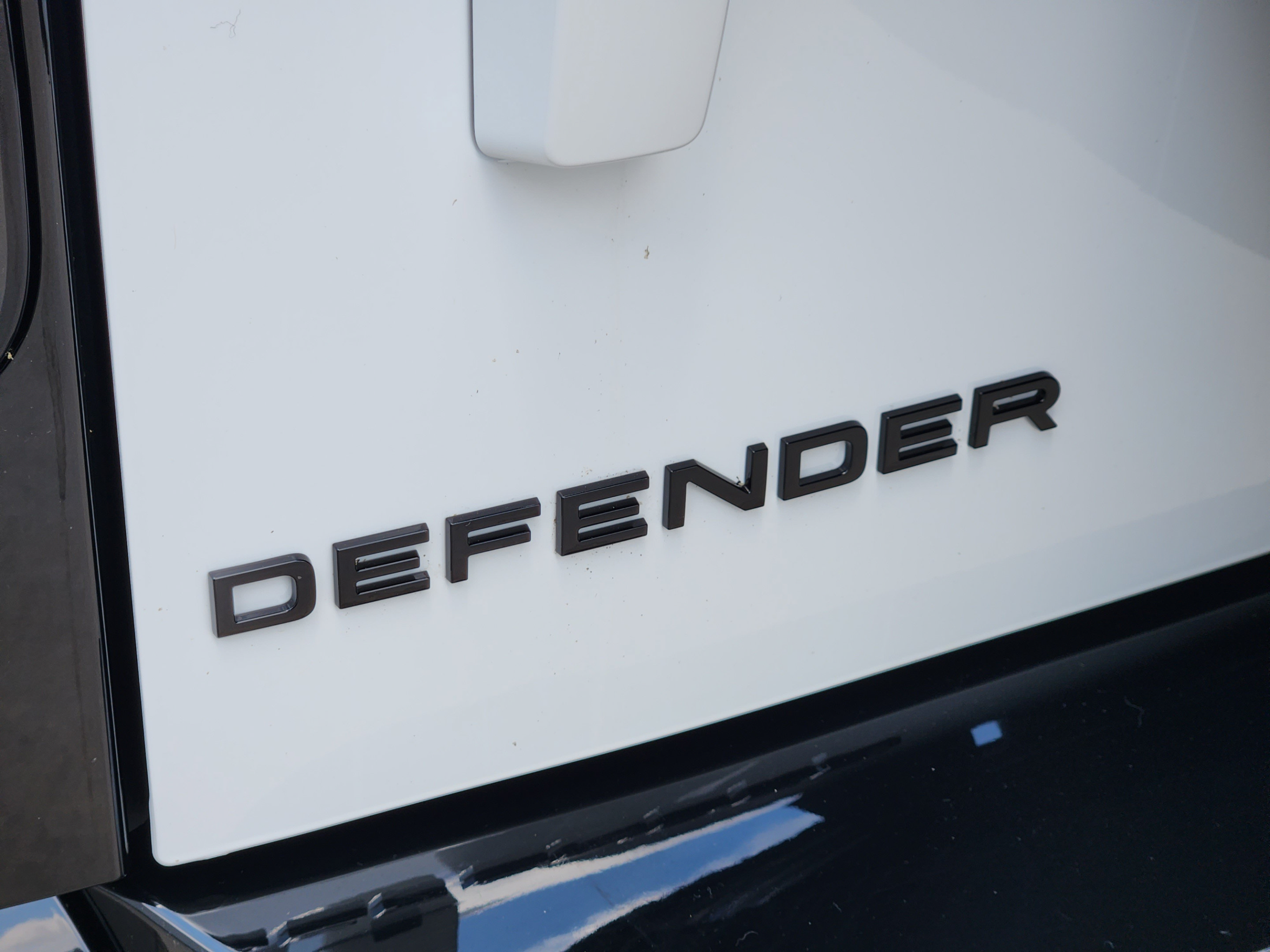 New 2026 Land Rover Defender 130 X-Dynamic SE AWD/4WD image 33