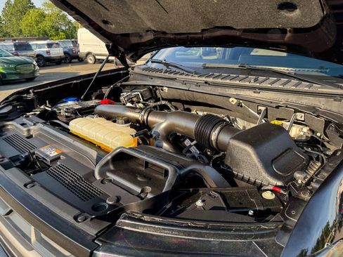 Used 2025 Ford Expedition Tremor AWD/4WD image 42