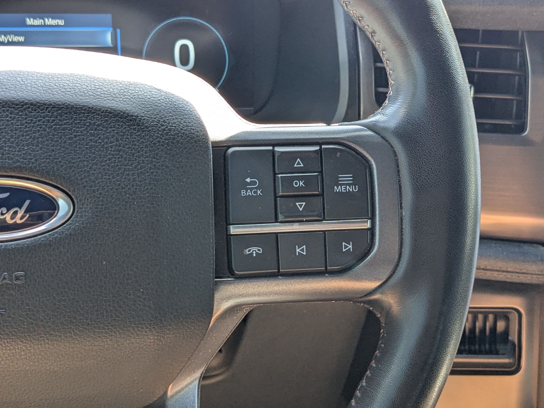 Used 2023 Ford F150 Lightning Lariat AWD/4WD image 19