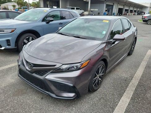 Used 2024 Toyota Camry SE FWD image 8