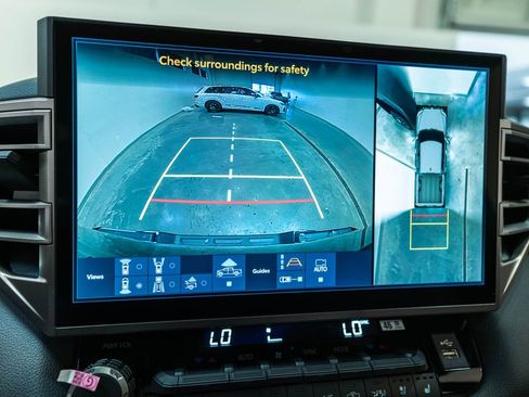 New 2026 Toyota Tundra Limited AWD/4WD image 33