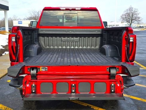 New 2026 GMC Sierra 2500 SLT w/ SLT Convenience Package image 8