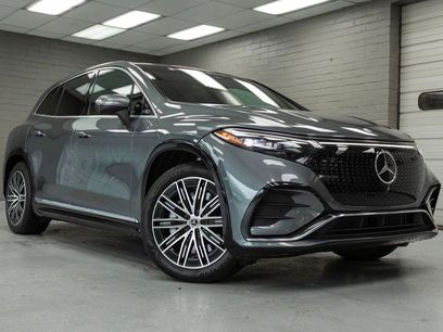Used 2023 Mercedes-Benz EQS 580 4MATIC SUV w/ Exclusive Trim Package