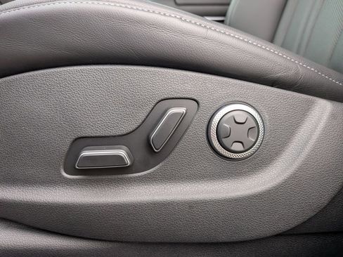 New 2026 Genesis GV80 2.5T Select AWD/4WD image 14