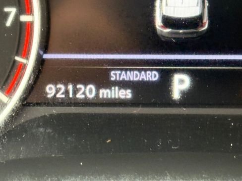 Used 2021 Nissan Rogue SL w/ Premium Package image 17