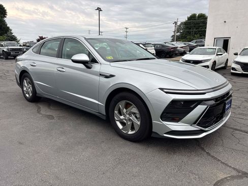 Certified 2026 Hyundai Sonata SE FWD image 6