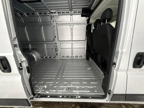 New 2026 RAM ProMaster 2500 w/ Convenience Group FWD image 5