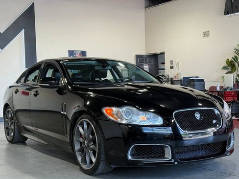 Used 2011 Jaguar XF R RWD image 3