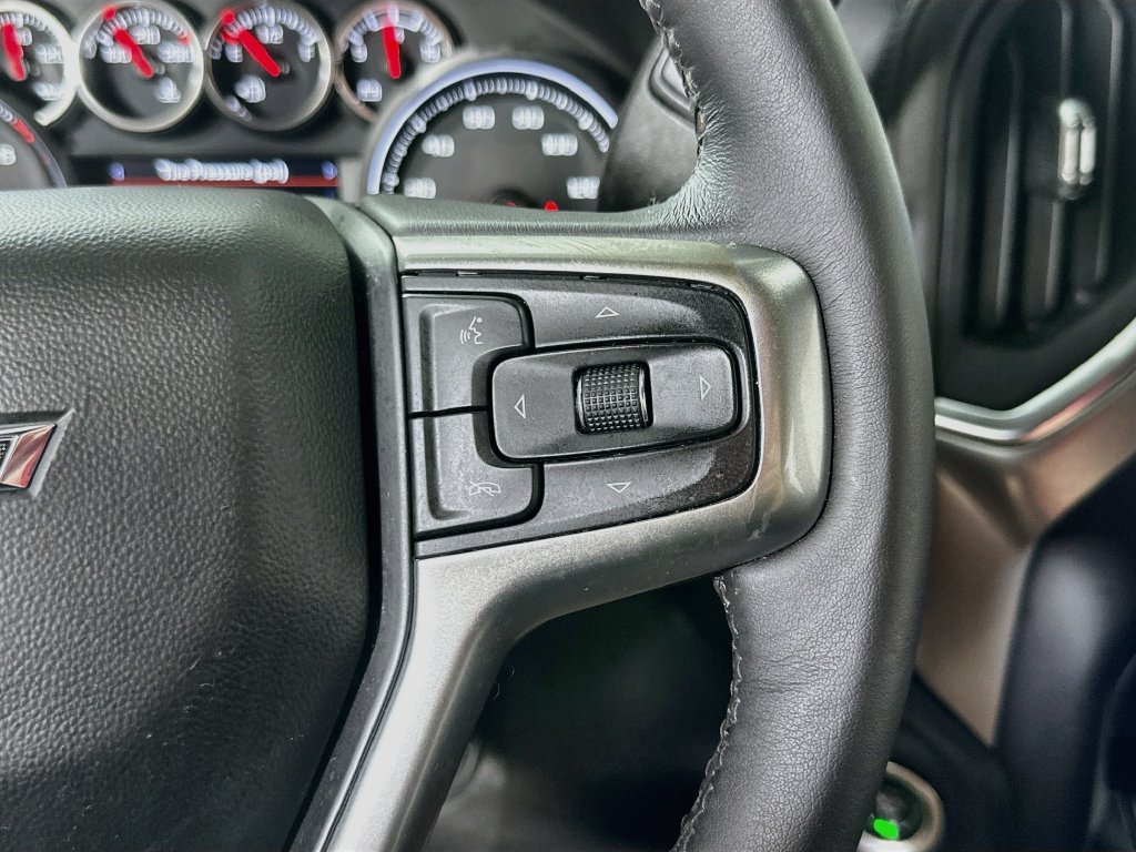 Used 2022 Chevrolet Silverado 1500 RST w/ Safety Package AWD/4WD image 25