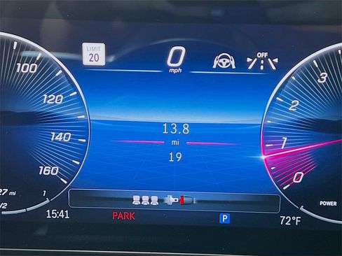 New 2026 Mercedes-Benz GLB 250 4MATIC image 14